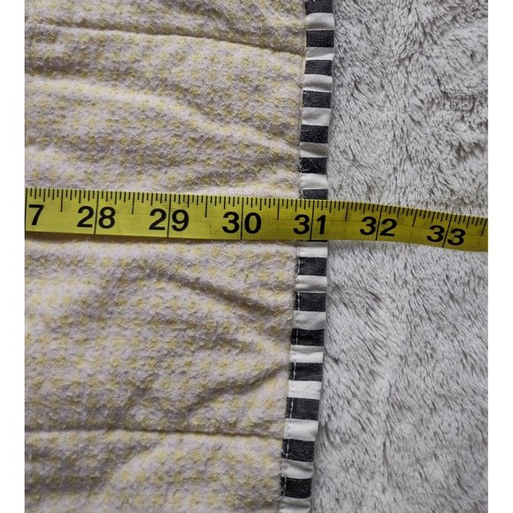 PROJECT LINUS QUILTED CHILDS schoolhouse Quilt Wall Throw - Picture 8 of 8